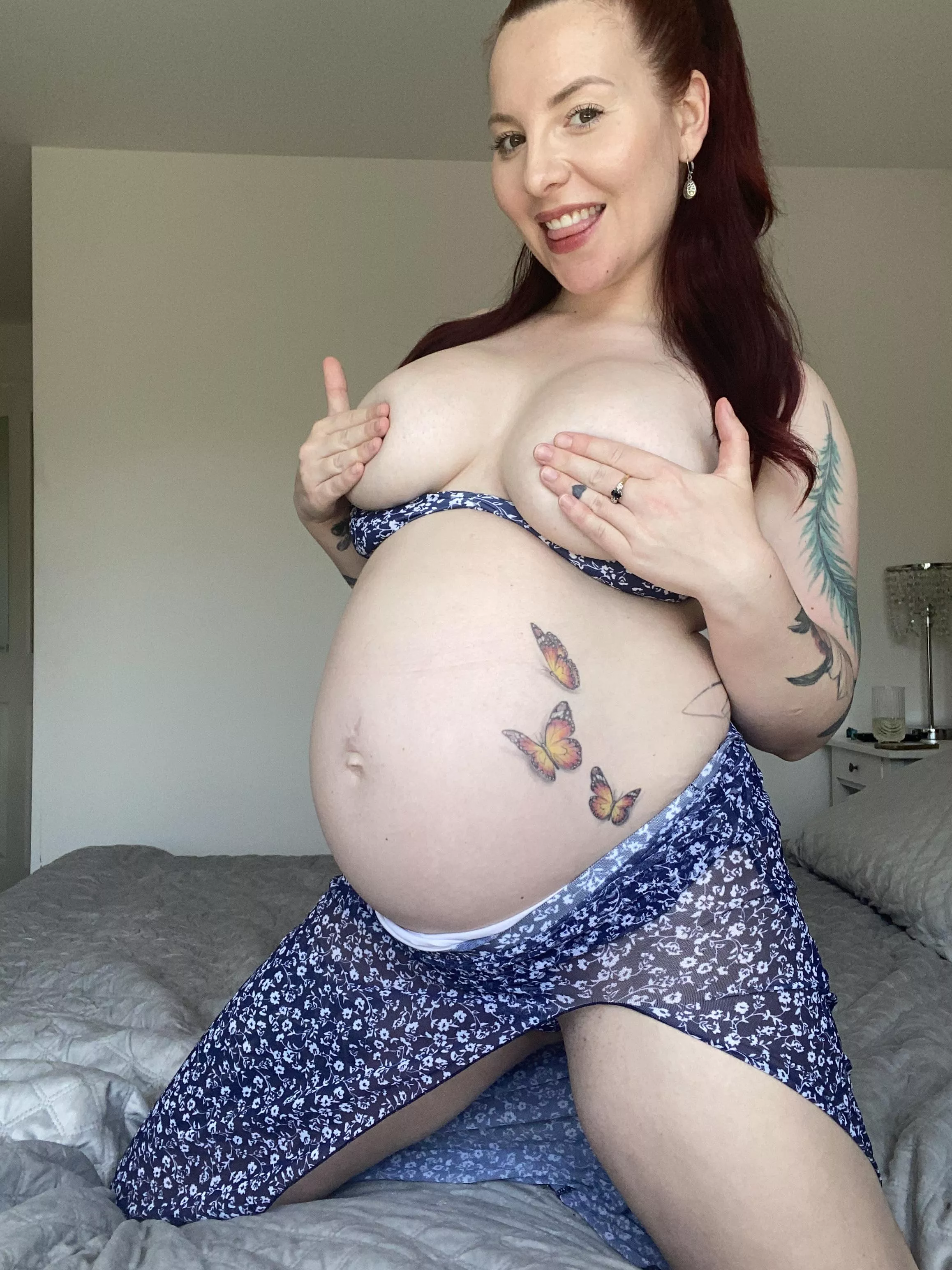 Porn slut turned ultimate preggo MILF