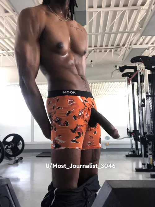 Staying cut at the gym 💪🏾