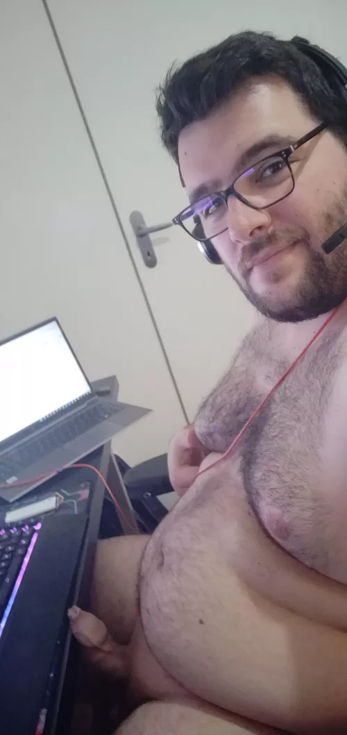 This is how you work from home with 39° Celsius outside 🥵