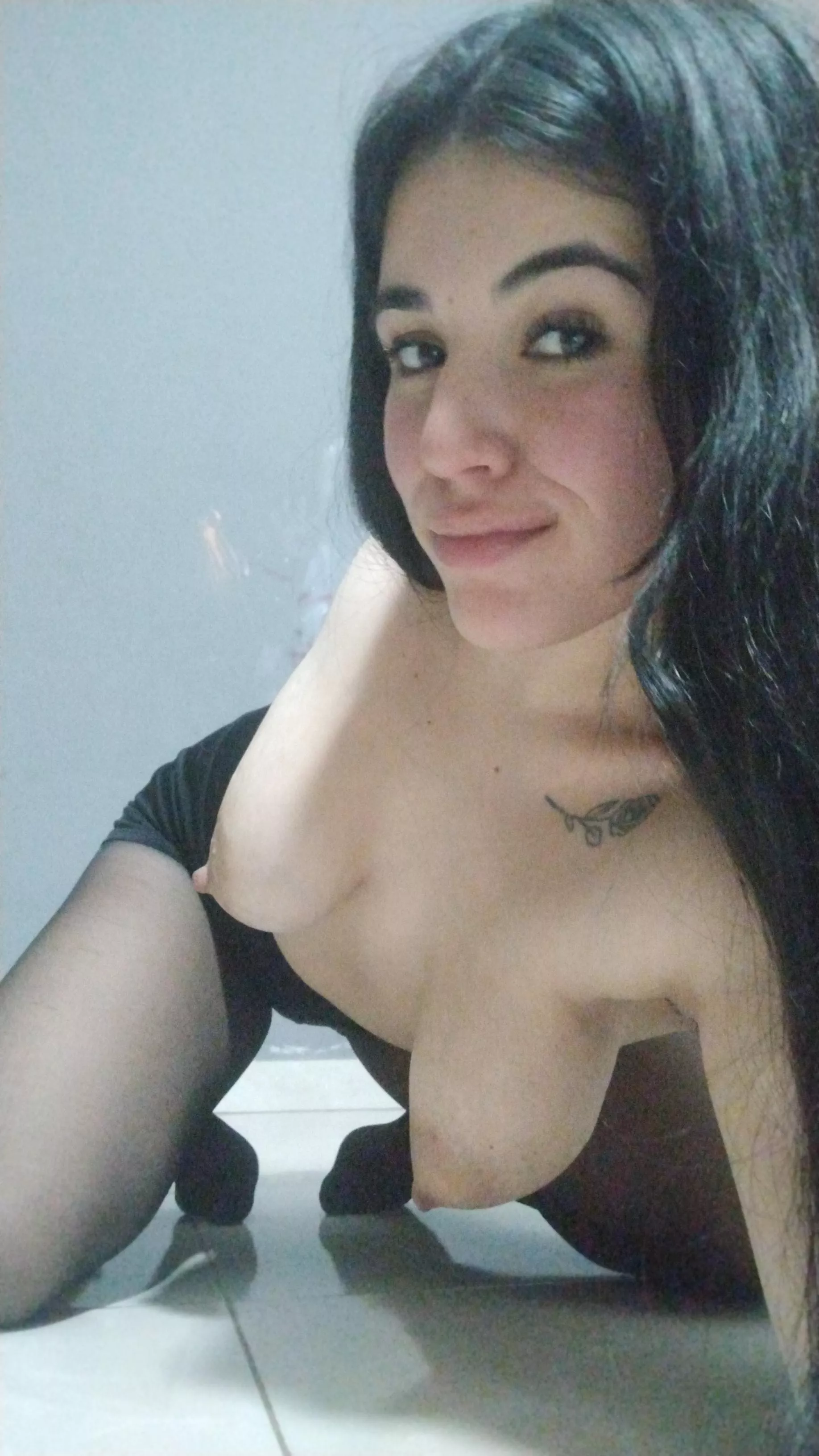 This mom's birthday is August 3rd. I want to be treated hard