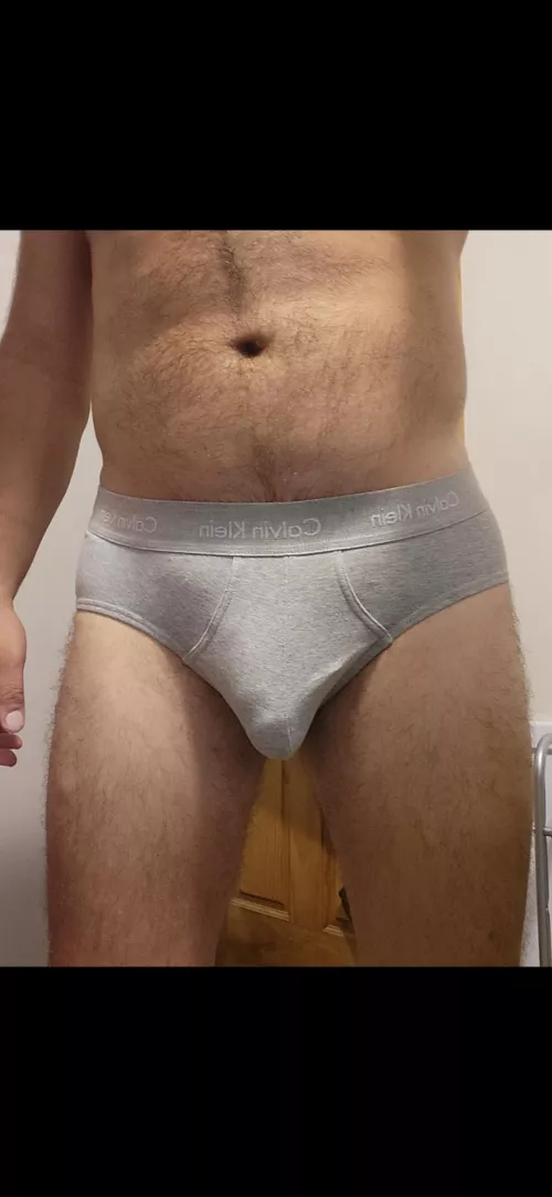 Who else likes briefs?