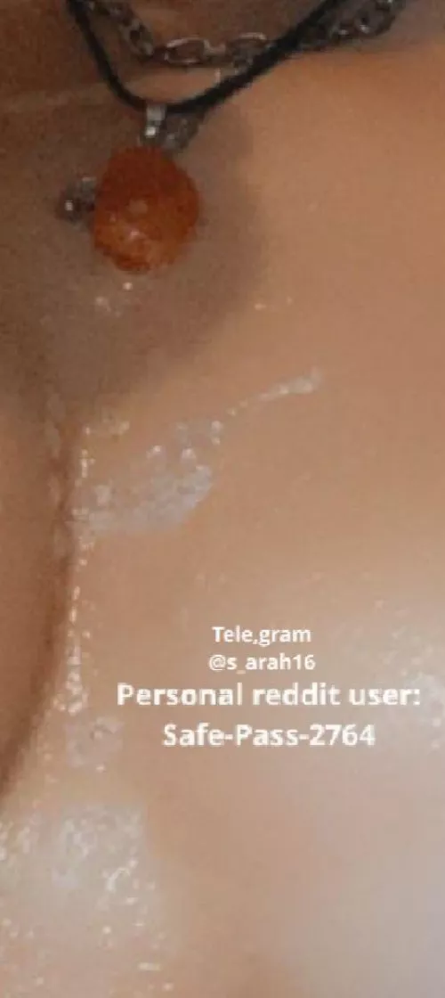 21[F4M] S'ending nudes to e'veryone who like this just because i'm horny💦