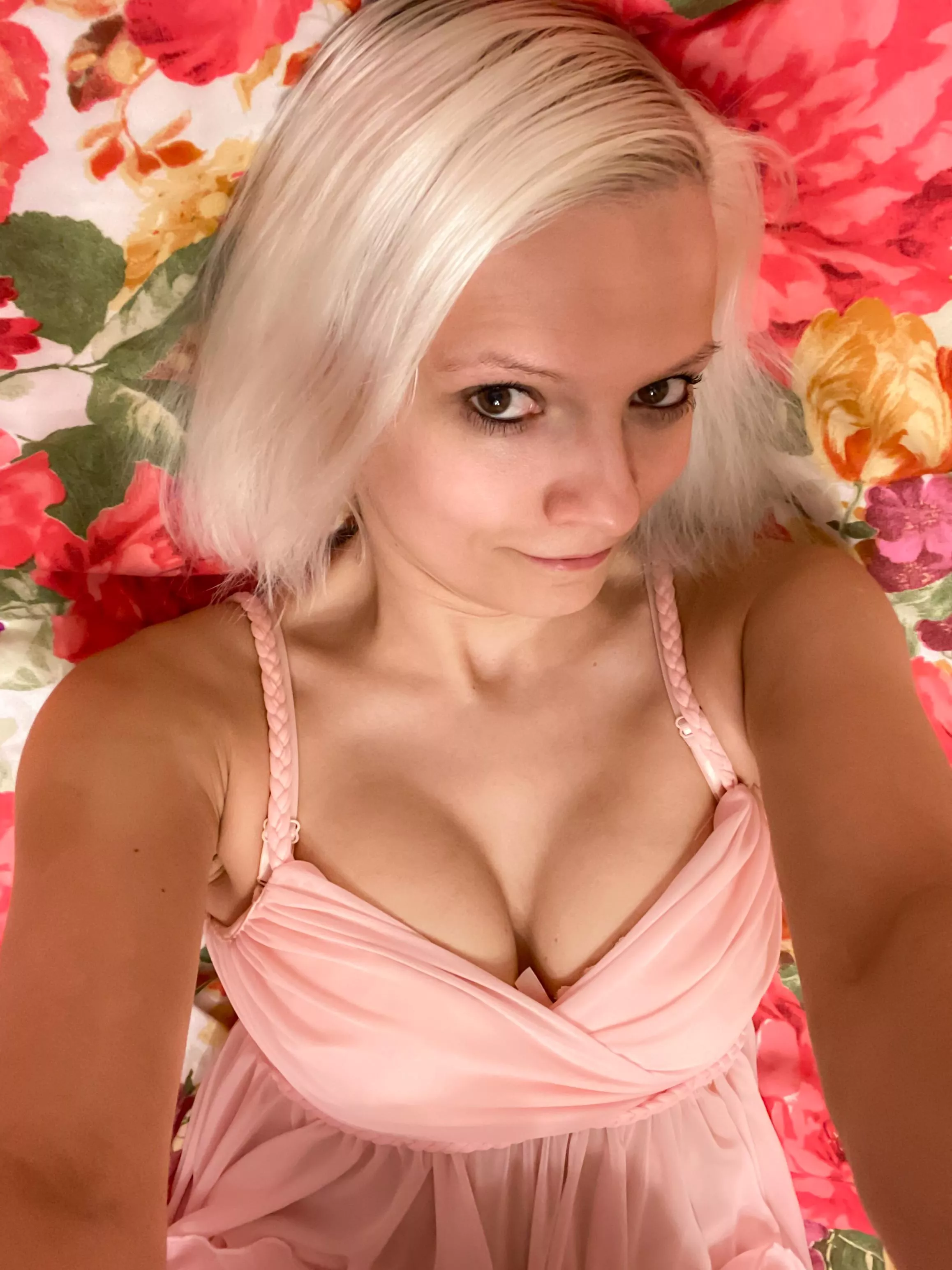 A little moment to relax... Hope you have a wonderful day.