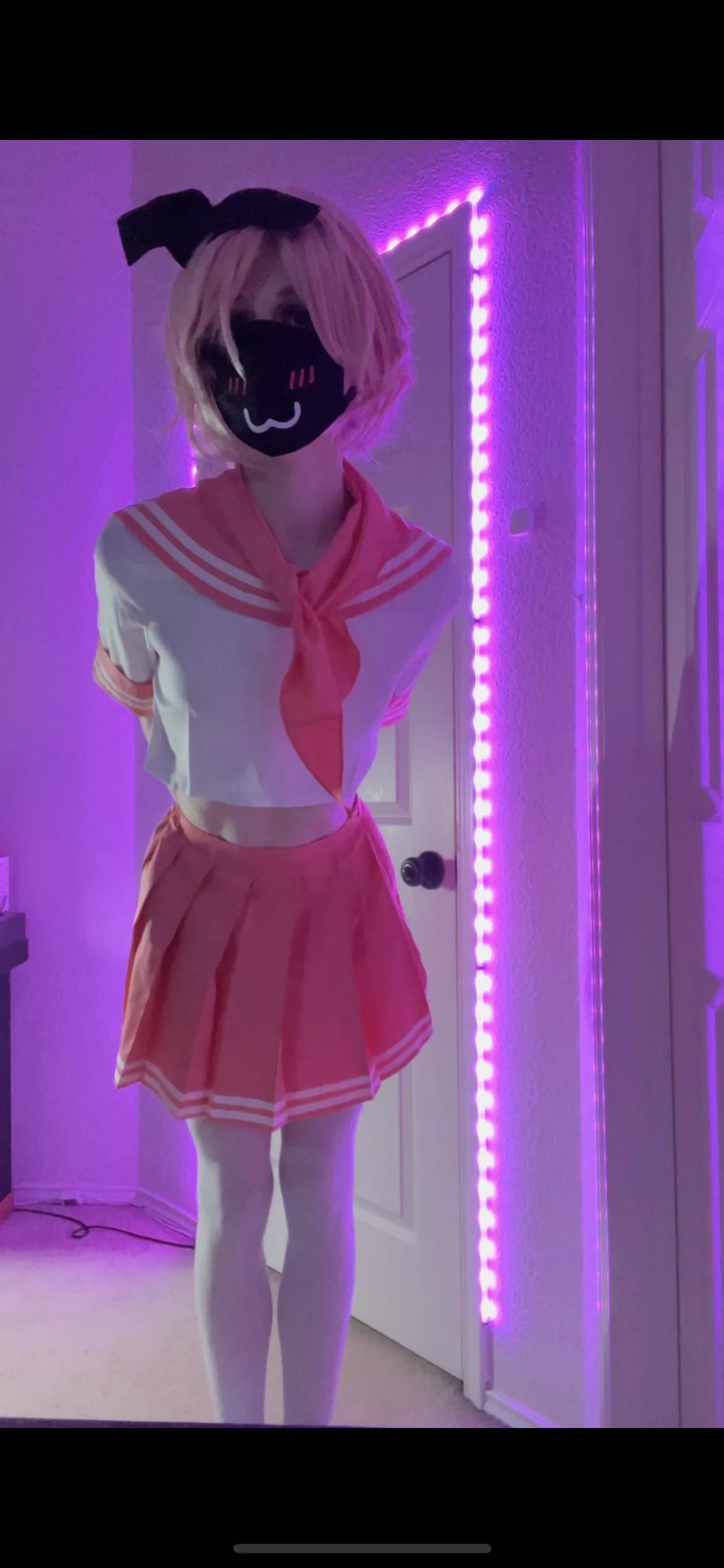 femboy tax! say good morning to me! :3