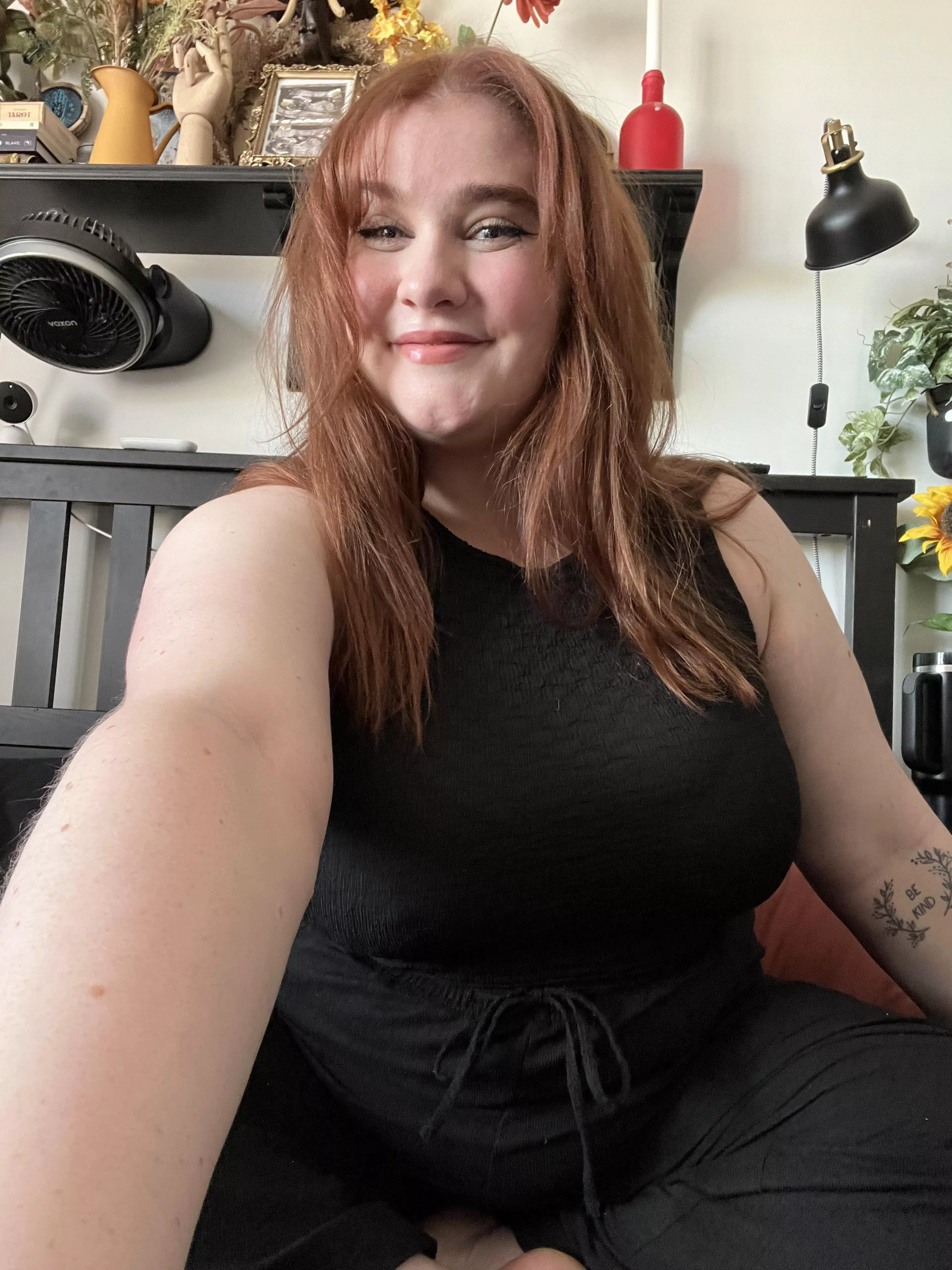 I did my makeup for the first time in ages and I feel cute! [f]