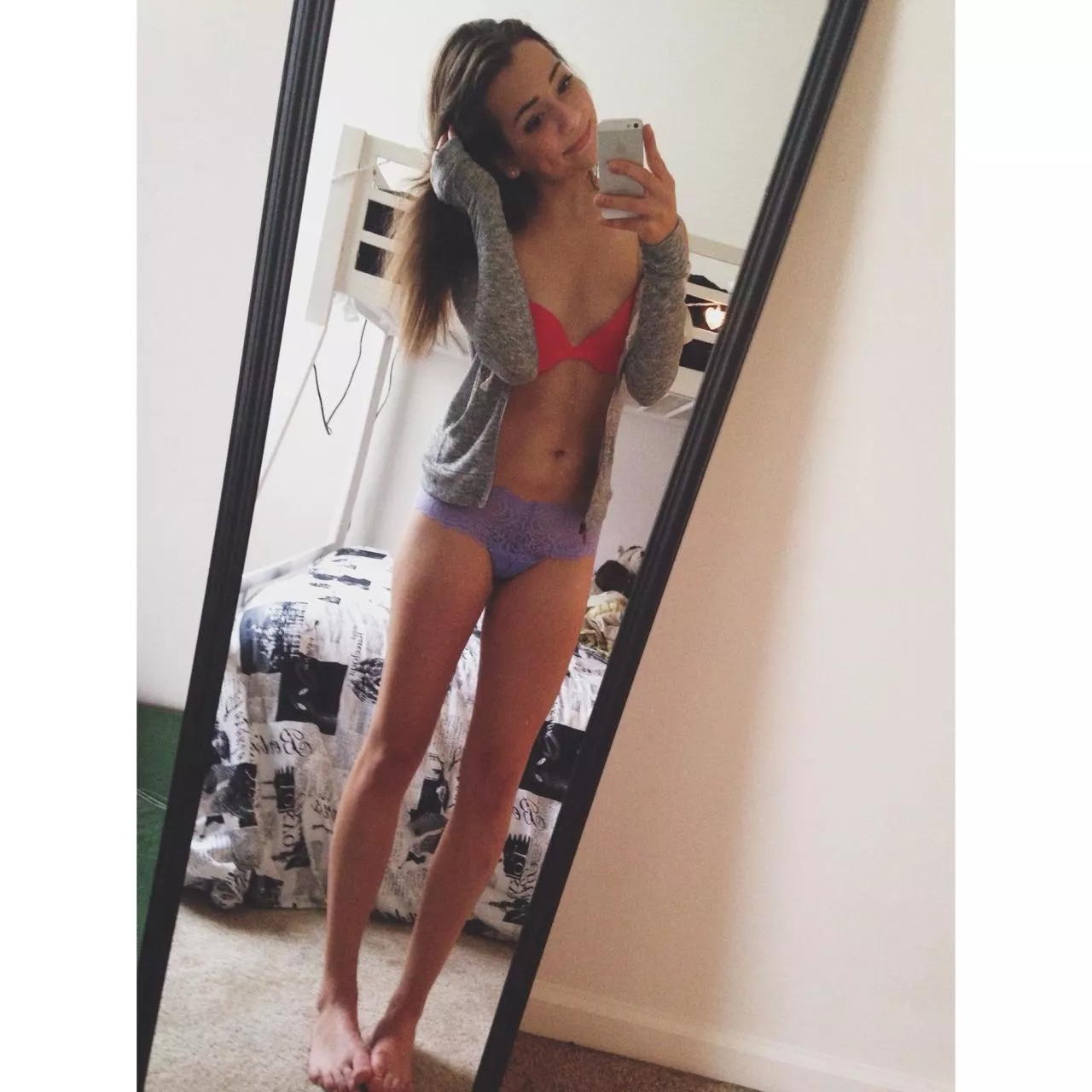 Just wanted to say hi guys! Thank you for checking my selfie out!