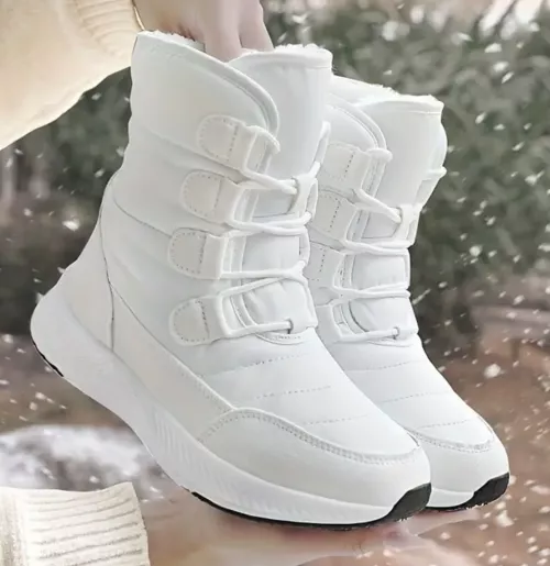 Looking for recommendations for white snow boots that look like this. Google keeps showing me trash from Temu or Snowboarding boots.