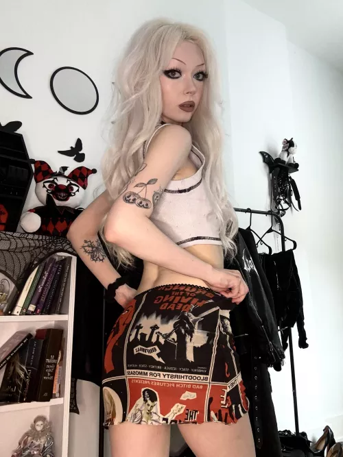 maybe my skirt should be shorter 