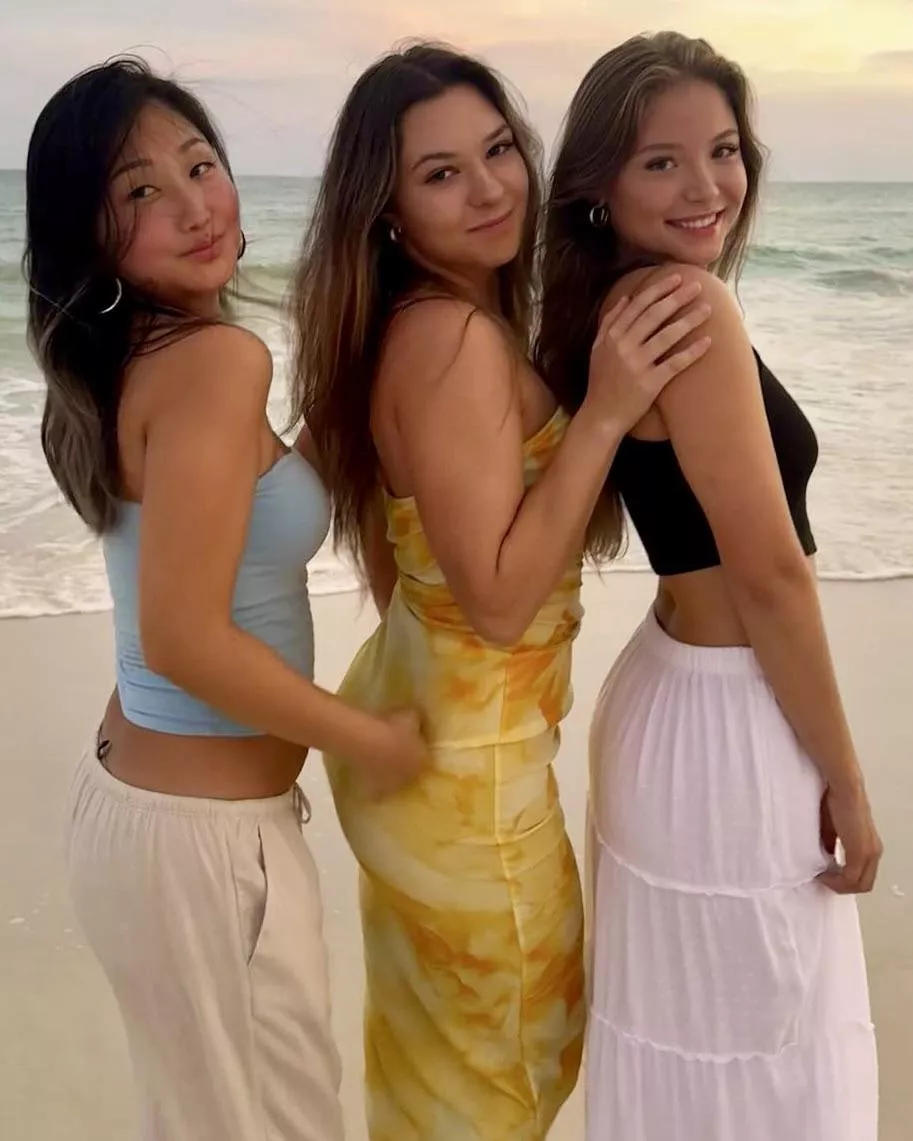 Rank these college girls! Feel free to add a biggest frat slut ranking too