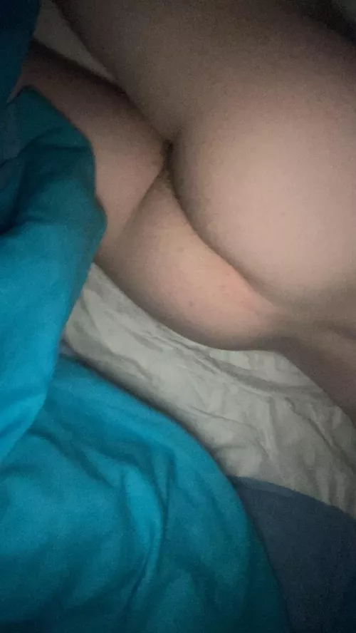 18 Any twink tops wanna use me?