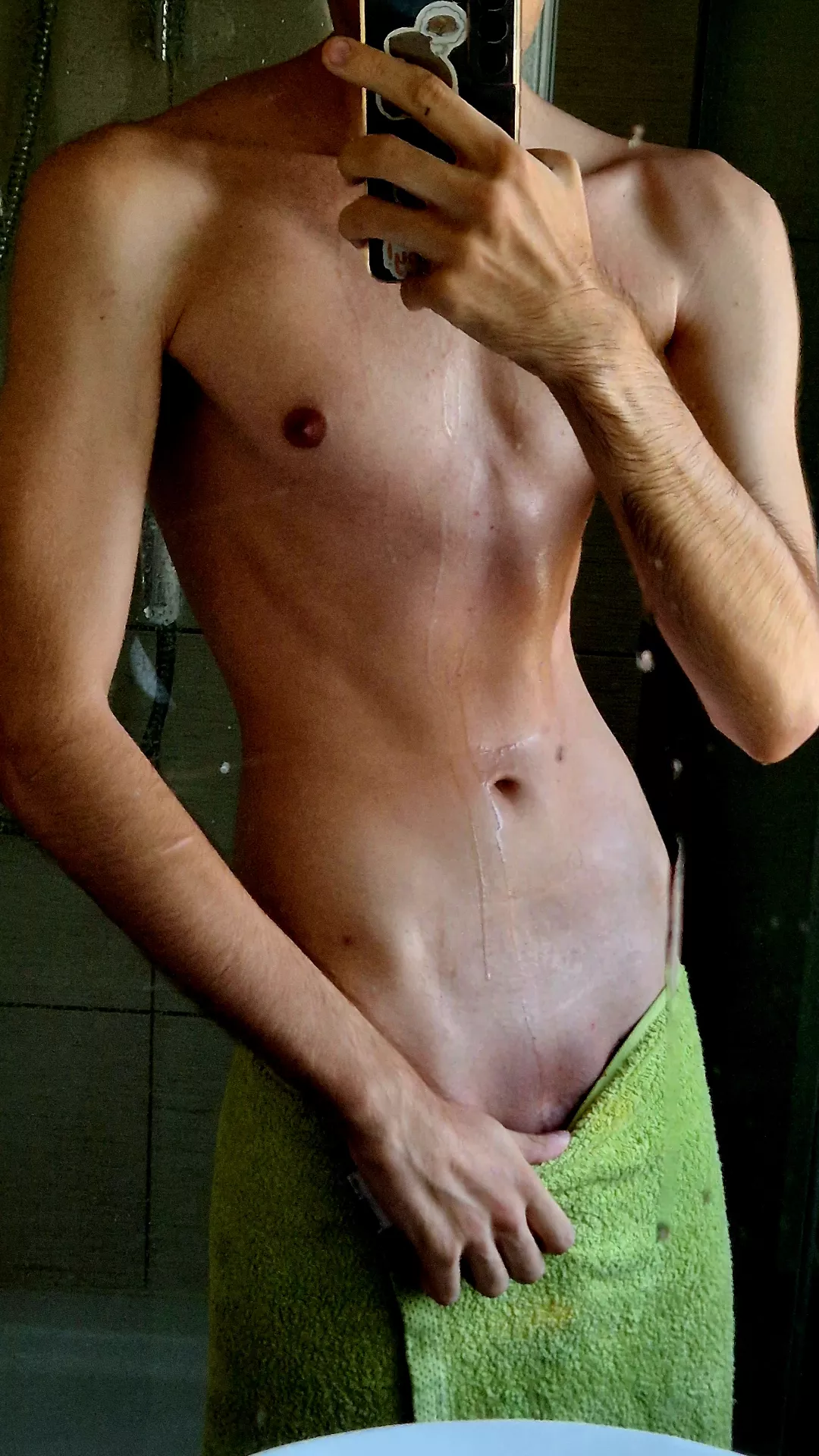 A bit insecure about my body, thoughts?