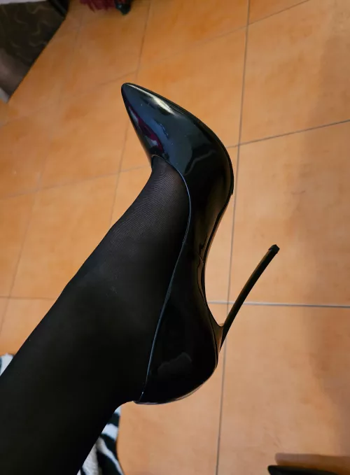 A slave is obliged to clean his mistress' expensive shoes