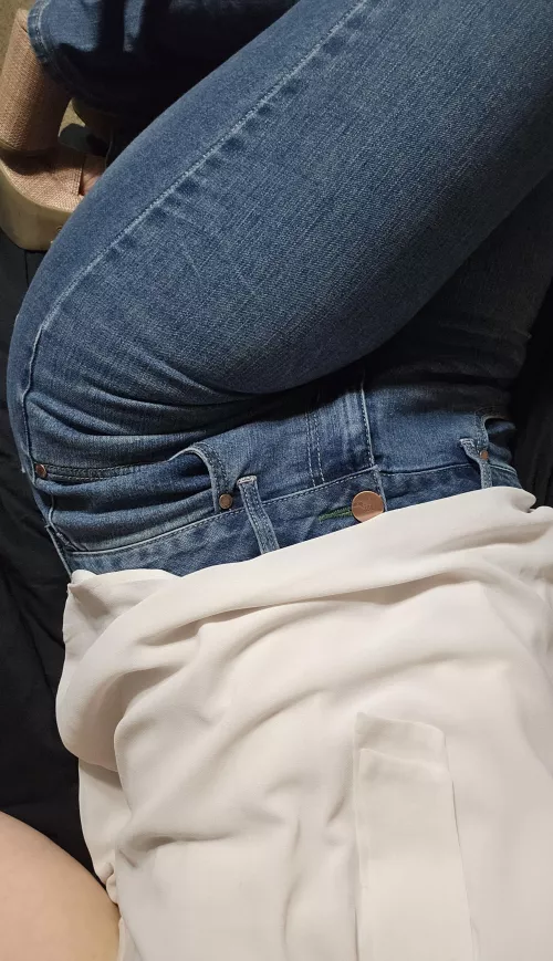 And they say you can't lounge in jeans 