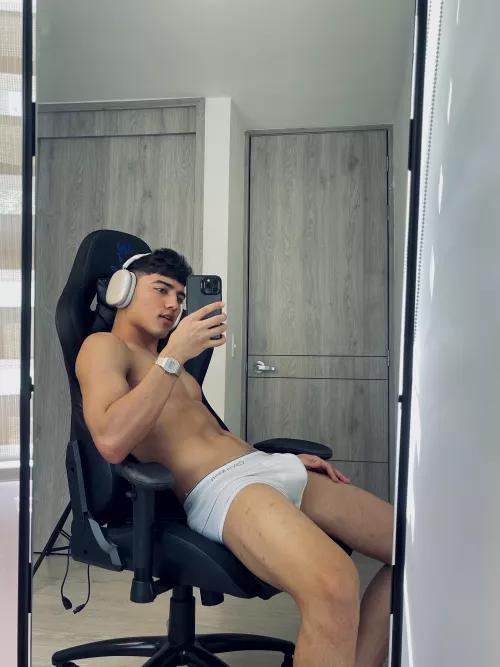 As a 18yo twink weighing 150lbs, think you’d enjoy being my dominant partner?