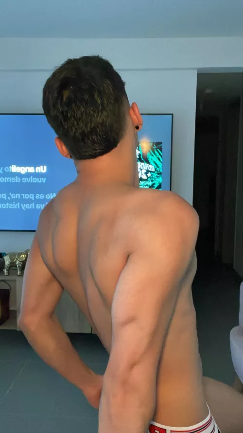 Do smaller guys like me make your fantasies come alive? (18yo)