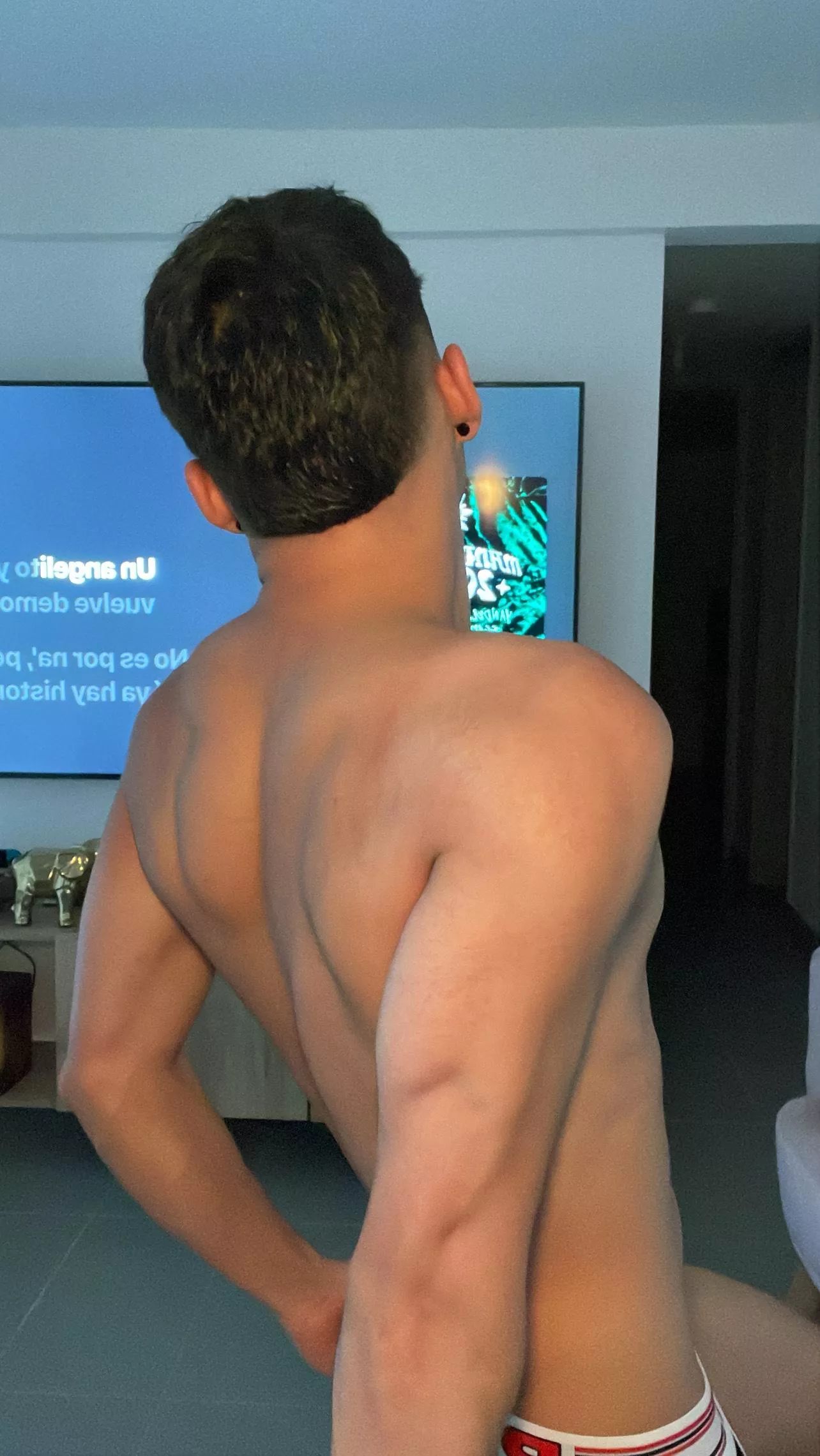 Do smaller guys like me make your fantasies come alive? (18yo)