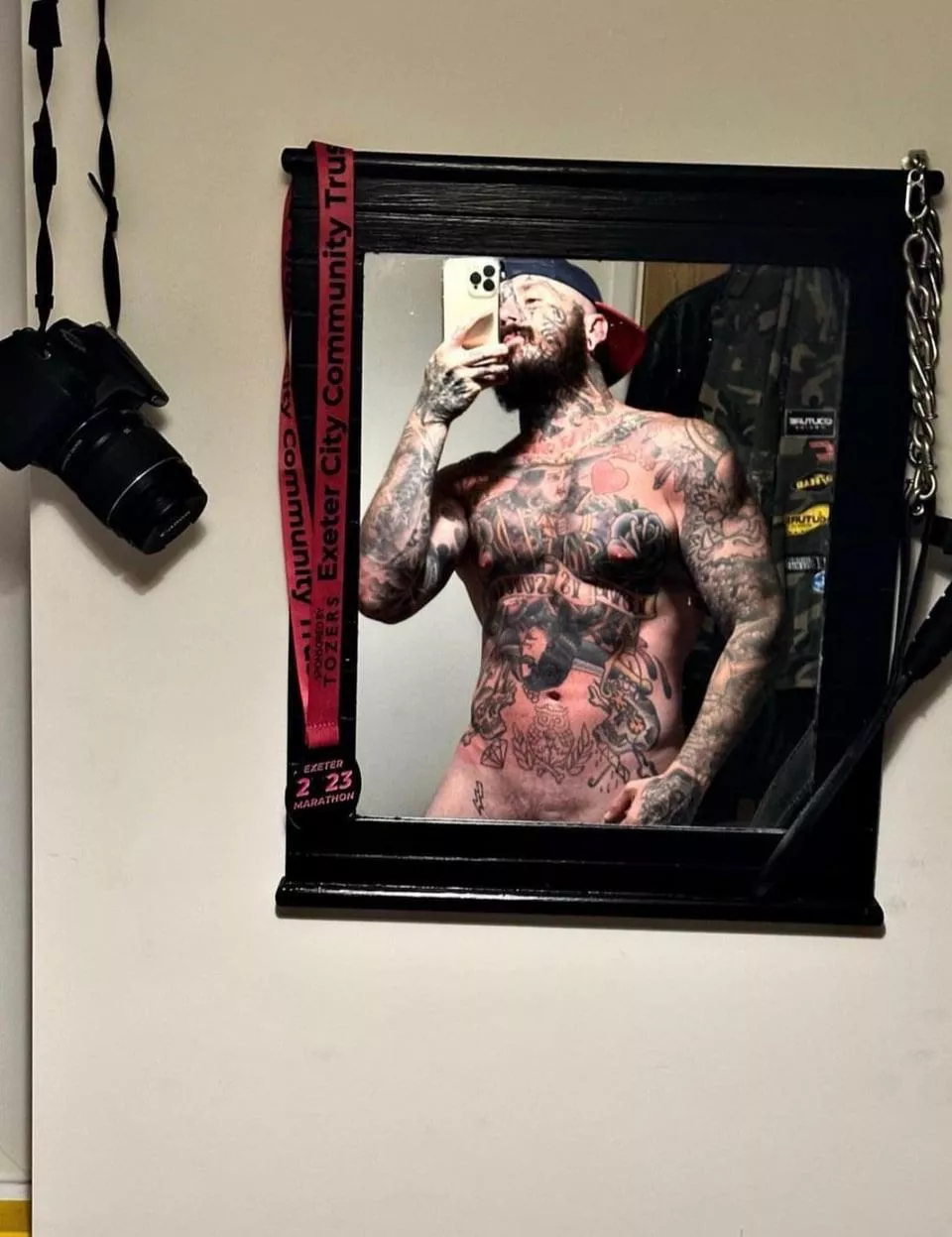 does anyone want to take a shower with me?👅