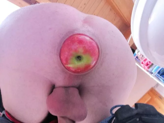 Guess how much Apples are inside me...! 😜😘