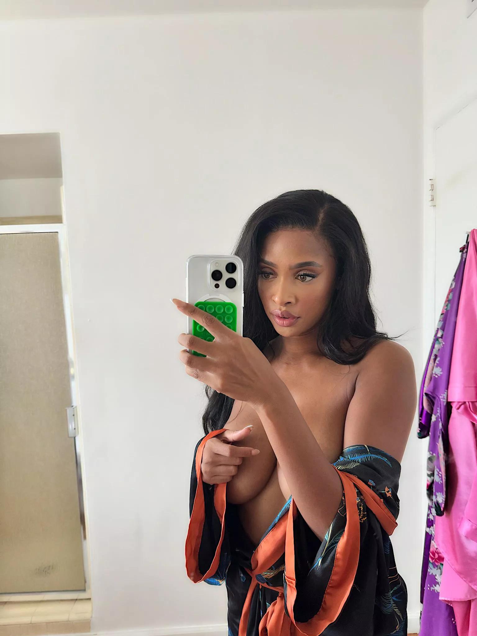 Just had a sex dream and I wish it was real 