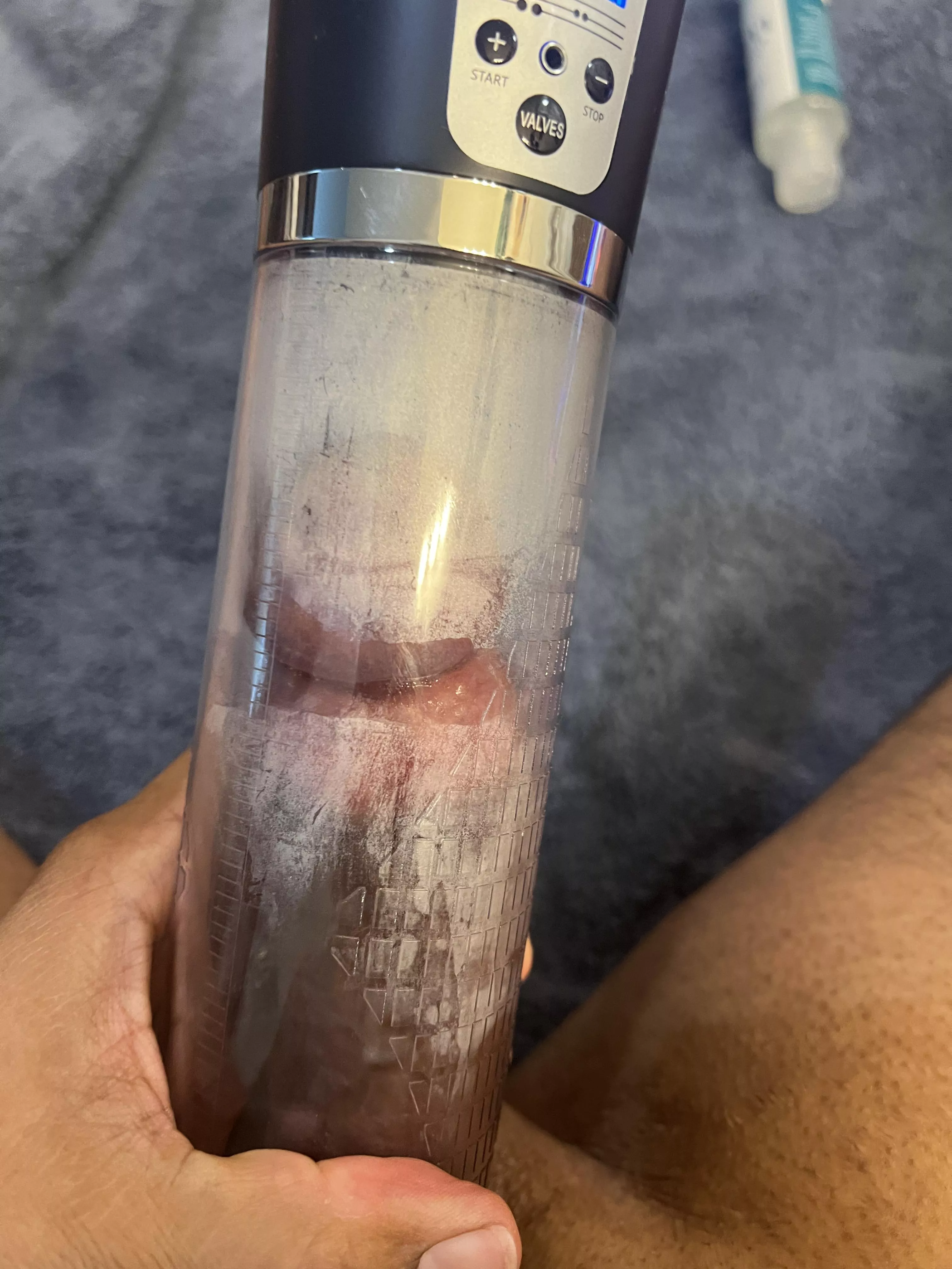 Just started pumping! Hope I get another half an inch! Any suggestions welcome😉