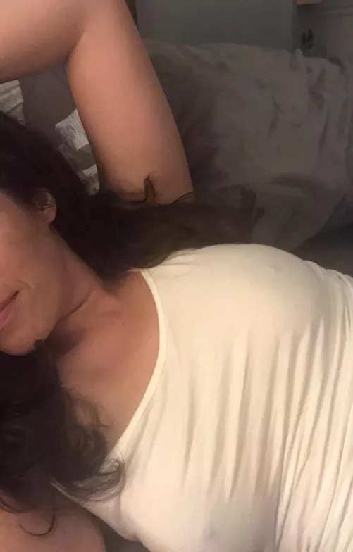 Last nights outfit for hanging with the boyfriend and his friends …