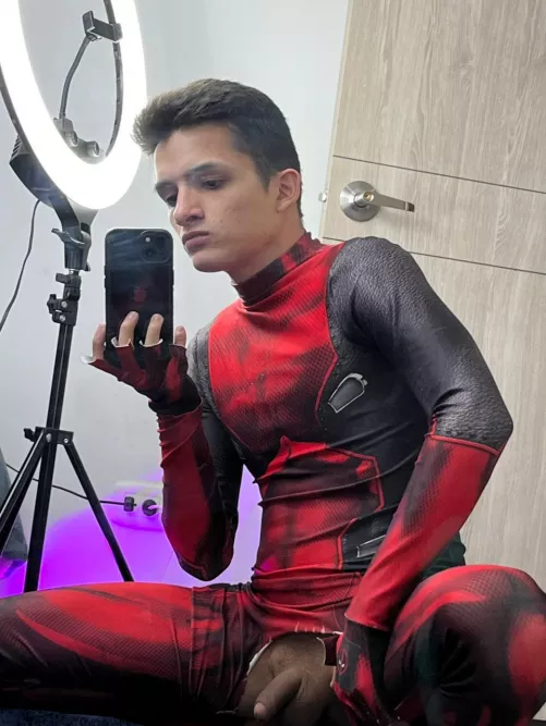 let's play a little 😏