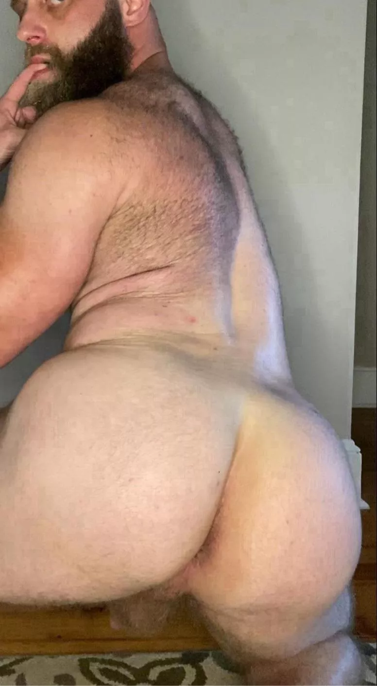 Making out and riding cock are heavy on my mind 😅