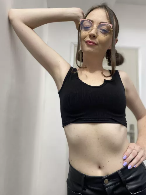 My deep belly button drives you crazy