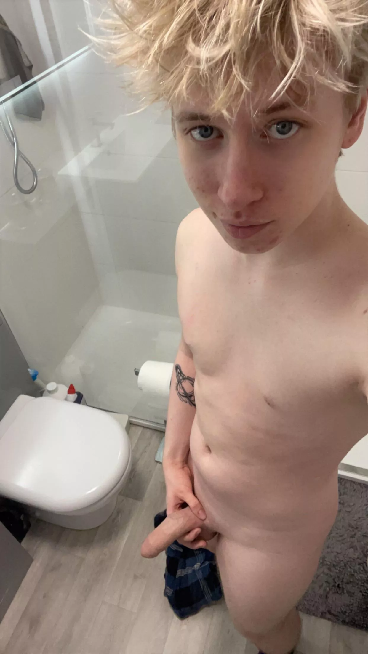 who has a nice wet mouth?🤤