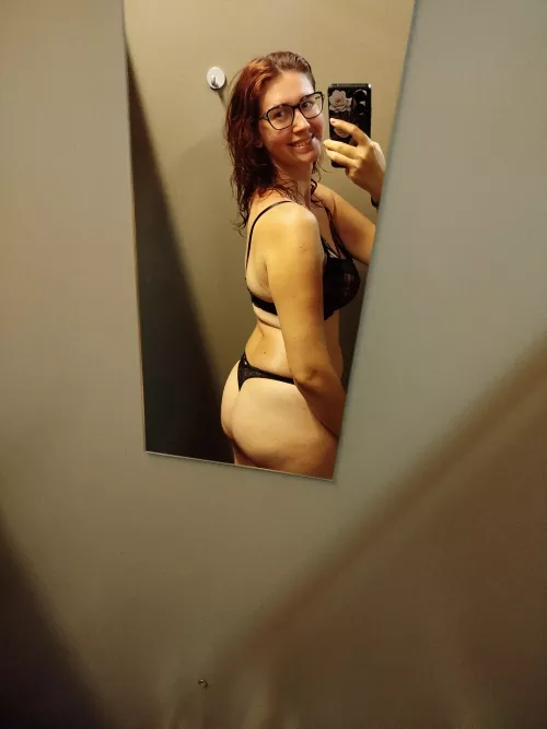 Your favourite ass (@lolysmilevip) [Onlyfans]