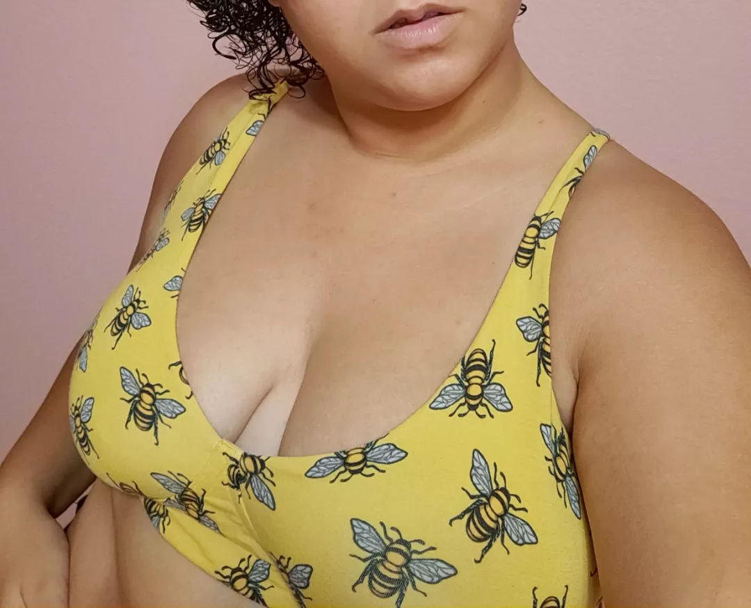 Birds and the bees...well. bees. [F]