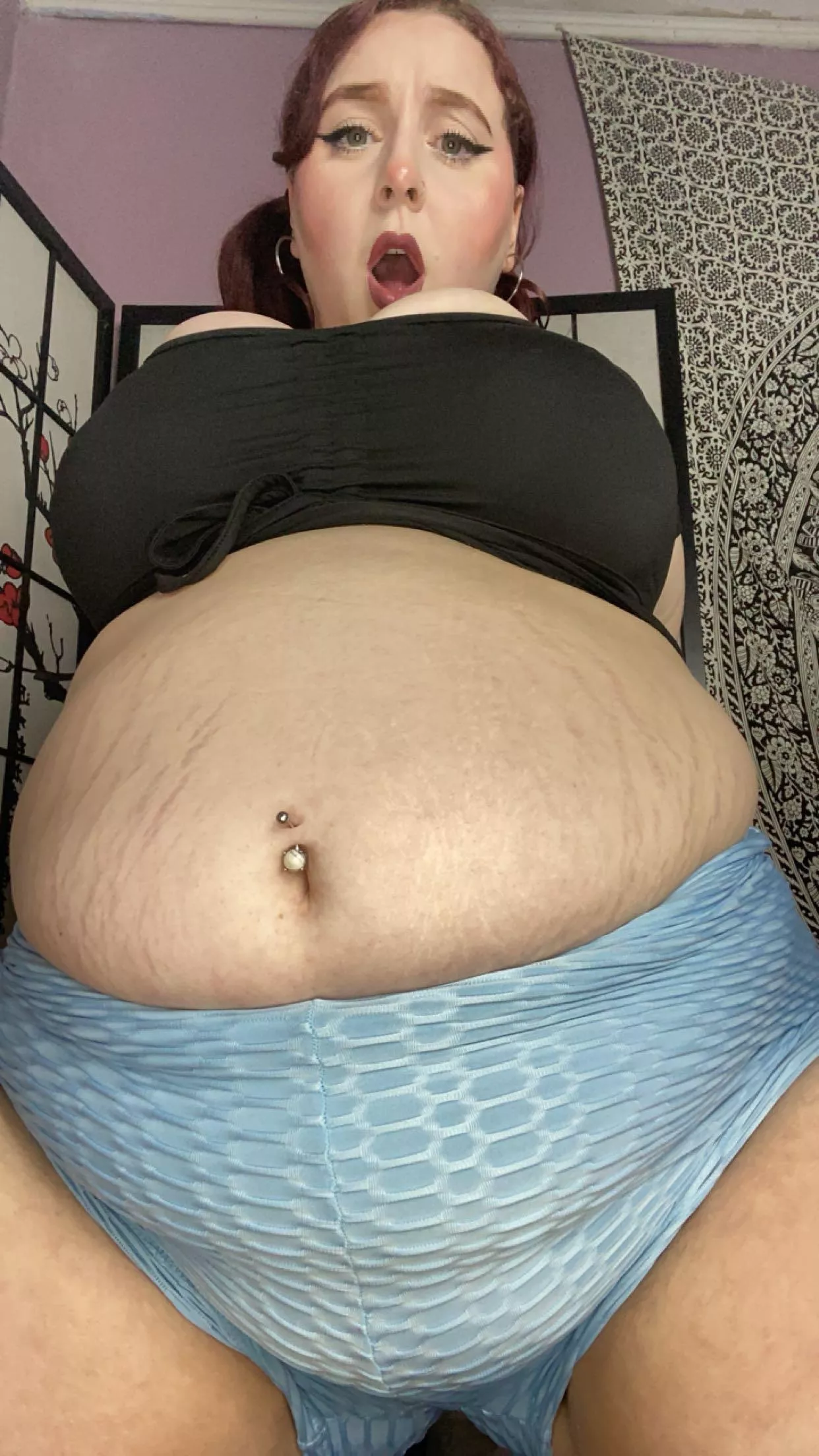 Busting out of these shorts already 🐷🩷