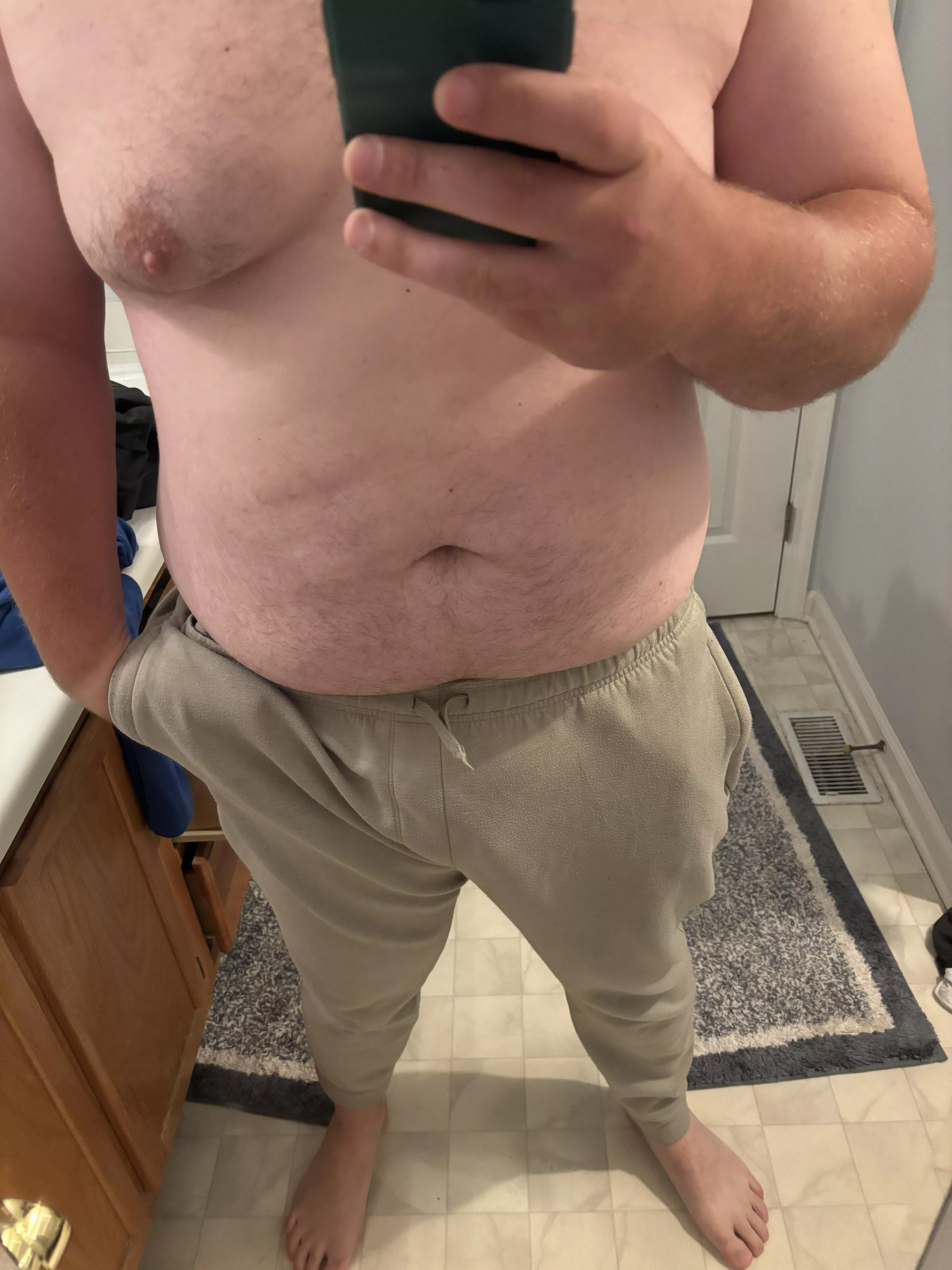 Getting closer to grey sweatpants season 🍆🙈