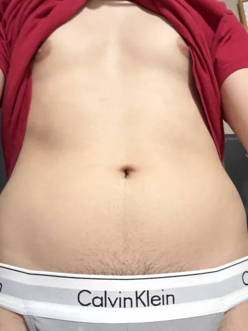 Just got new thongs , would you guys love to see them?