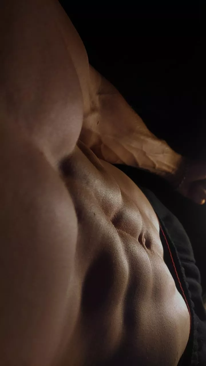 my arms are always so veiny in the morning