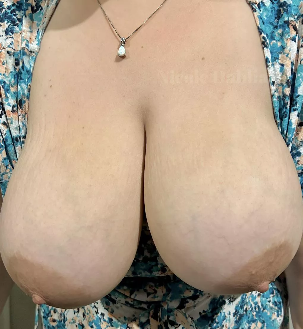 Smother yourself between them! 