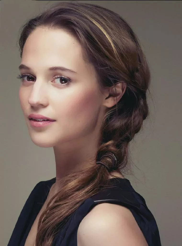 Alicia Vikander
