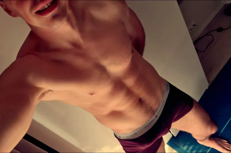 Don't mind my morning bulge (33)