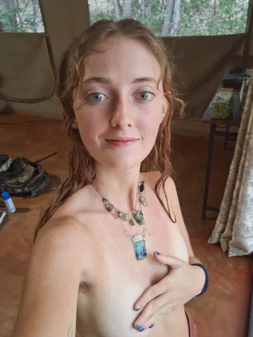 fresh out the shower, u ready for breaky with me