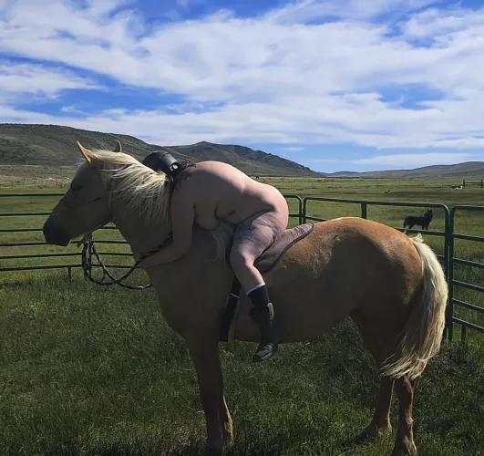 I love my lil Historia 