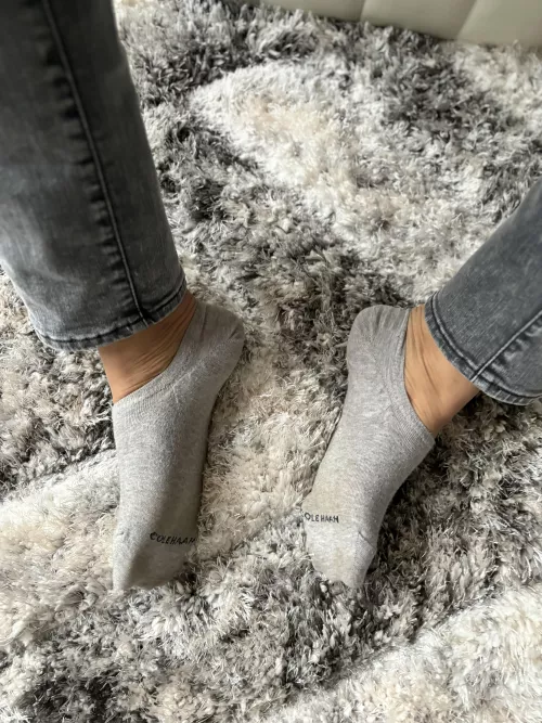 I want my socks sucked on all day 