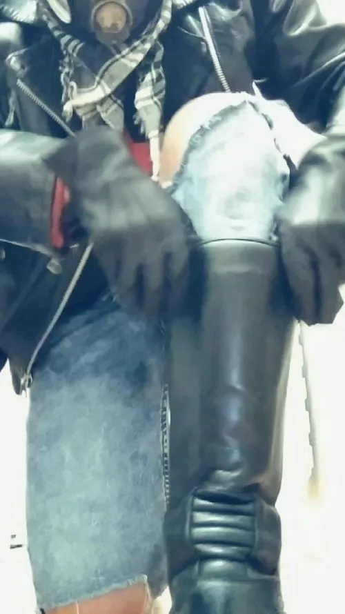 ITALIAN POLICE BOOTS