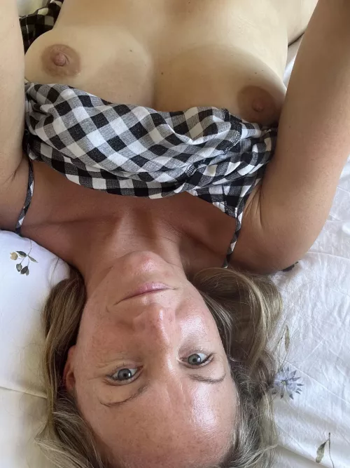 Laying here wanting to play 