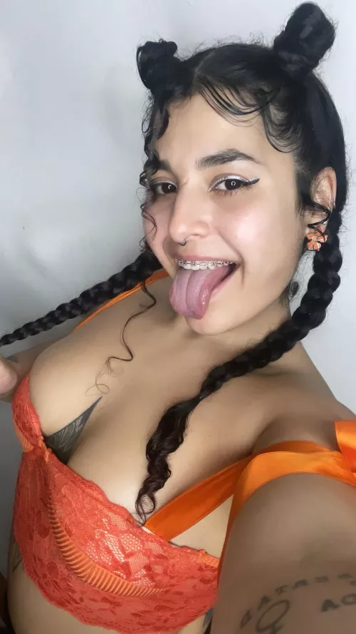 my outfit, my braces, my hairstyle, everything is perfect