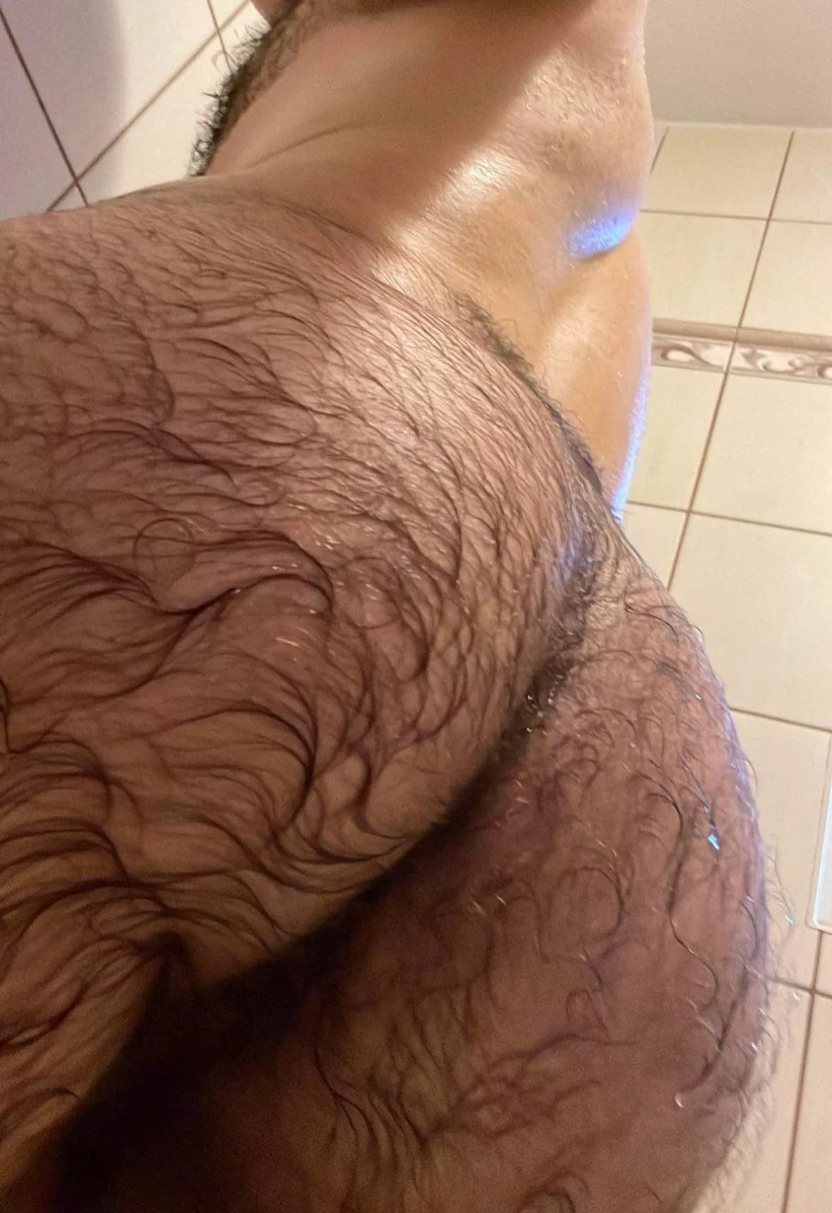 Wet ass, ready to be worshipped 