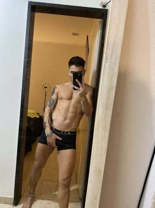 [24] Can you handle my naughty side?