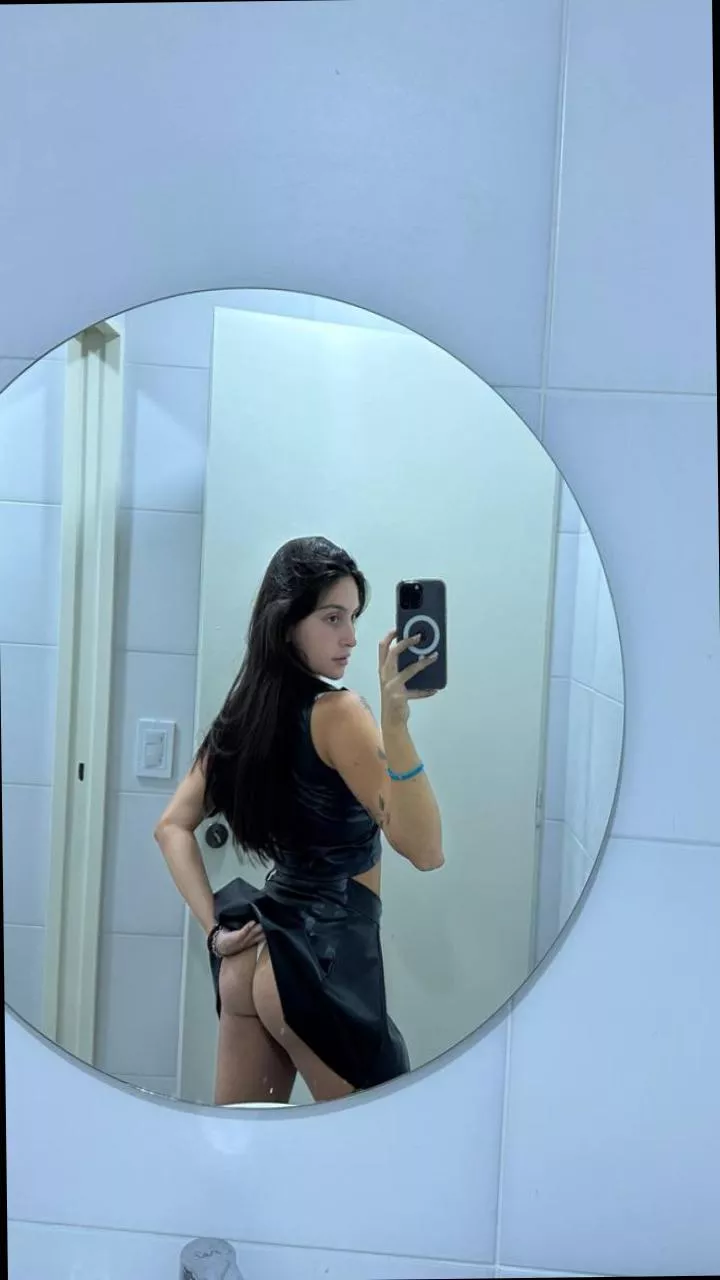 I’ll cook you dinner if you eat my ass, deal?