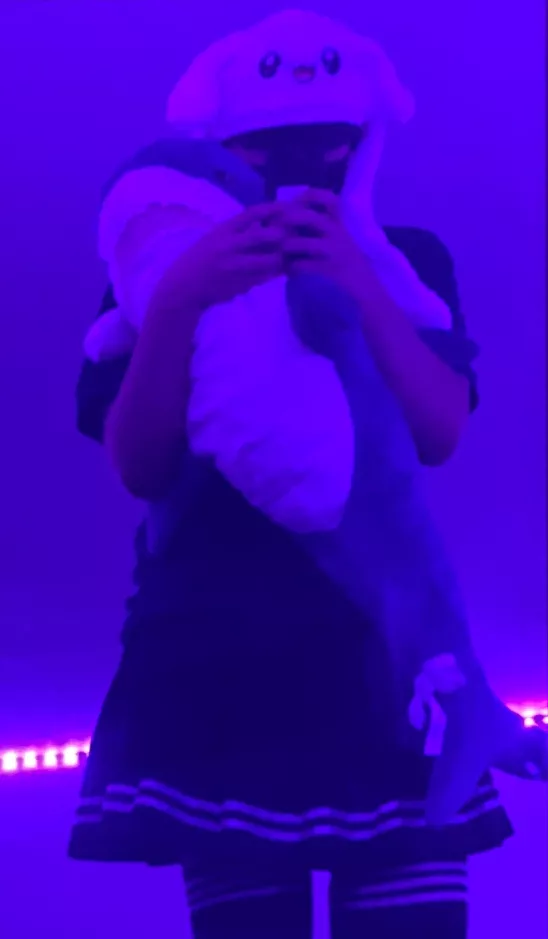 is 5'3 short enough? :3