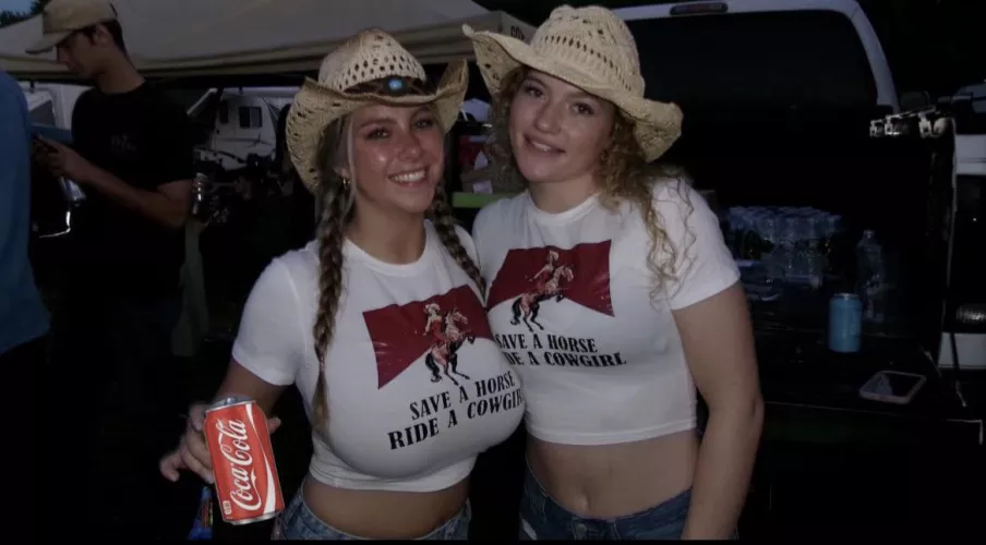 Same shirt, different results. 