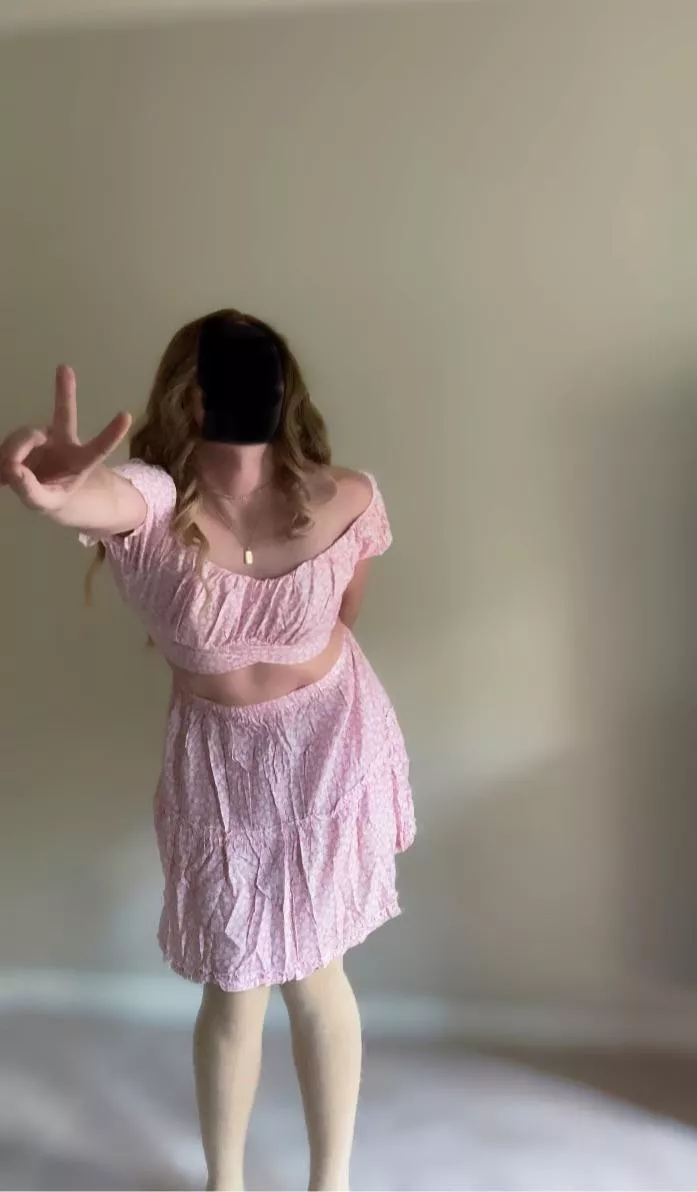 Tell me what Anime we’re watching and I’m yours 🩷